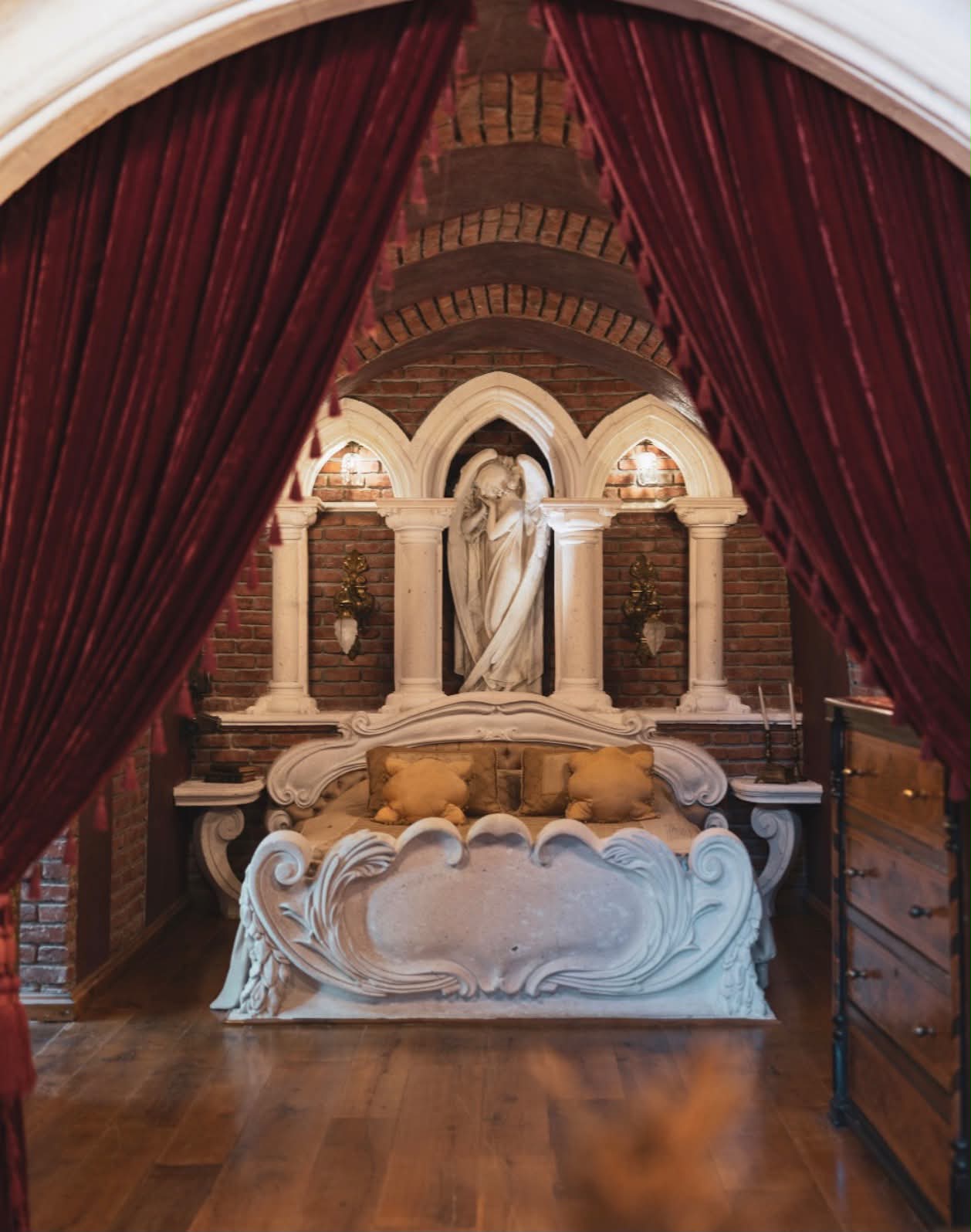 Sacred House — фотография 2 из публикации